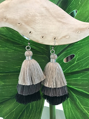 Tassel Ear Rings - Gray / Black